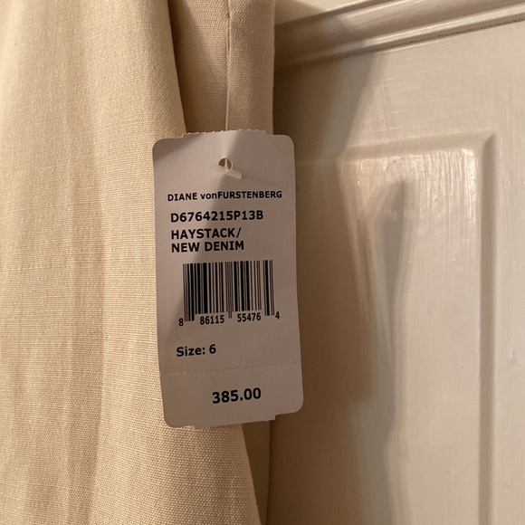 NWT Diane von Fursterberg linen looking dress. Size 6. Cream with navy trim. - Picture 2 of 11